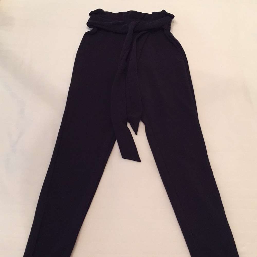 Navy Paperbag skinny fit